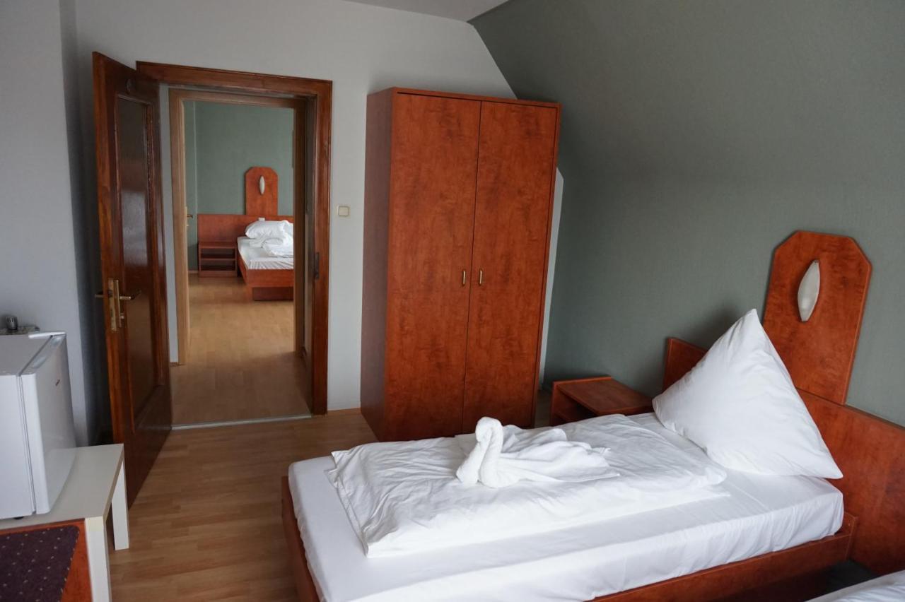 Bone To Hotel Salzgitter Exterior photo